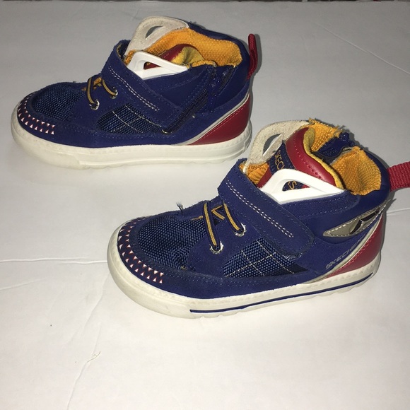 Boys Sketchers Memory Foam Gel Infused Shoes - Picture 3 of 8